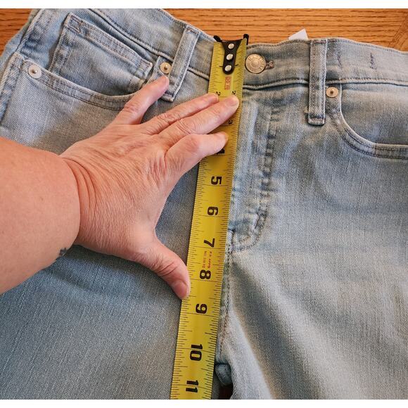 Madewell 10" High-Rise Skinny Jeans in Longton Wash W26 - Picture 7 of 7